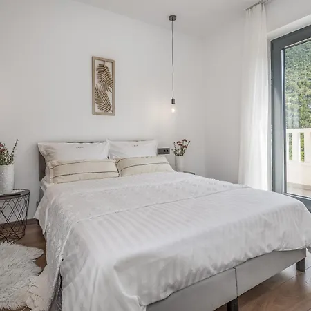 Stone Haven Semesterbostad